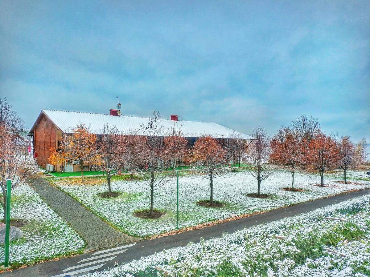 Bereg Holiday Park Svetlogorskoye Exterior photo