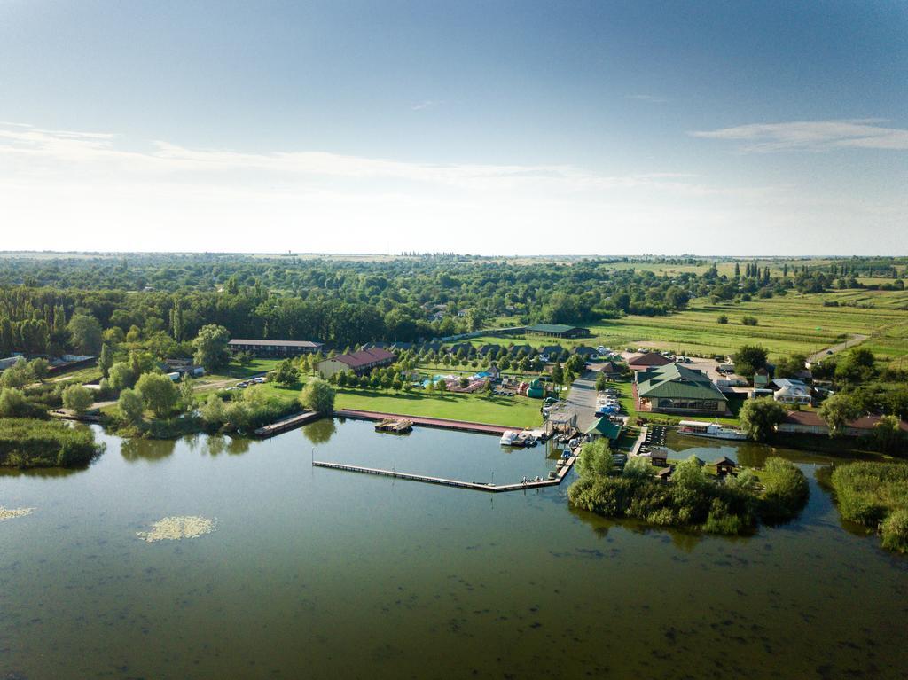 Bereg Holiday Park Svetlogorskoye Exterior photo
